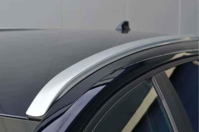 Suzuki Swace (2021) thumbnail 12