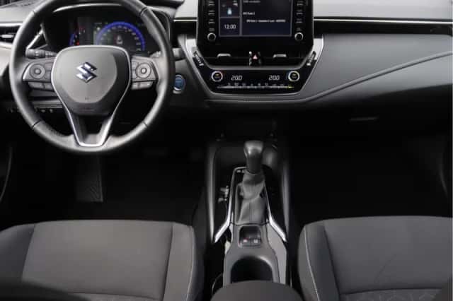 Suzuki Swace (2021) thumbnail 3