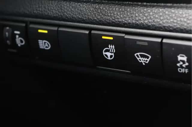 Suzuki Swace (2021) thumbnail 28