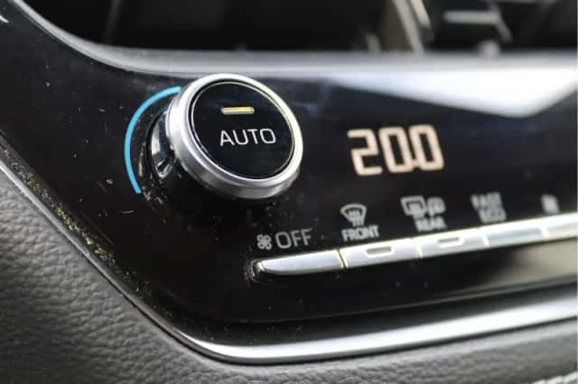 Suzuki Swace (2021) thumbnail 47