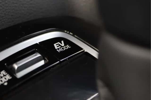 Suzuki Swace (2021) thumbnail 50