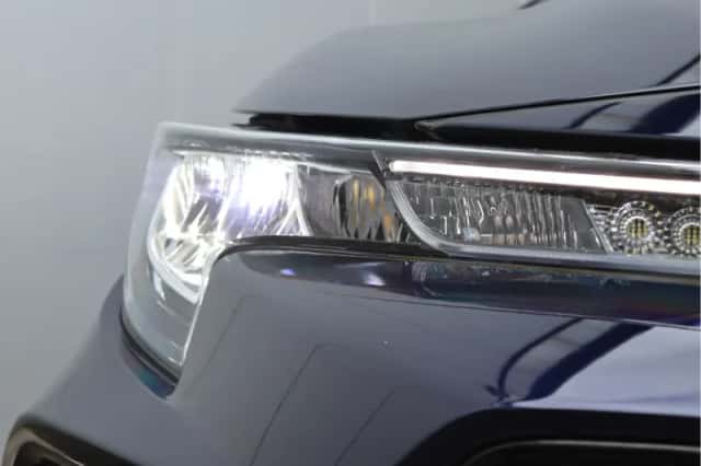 Suzuki Swace (2021) thumbnail 8