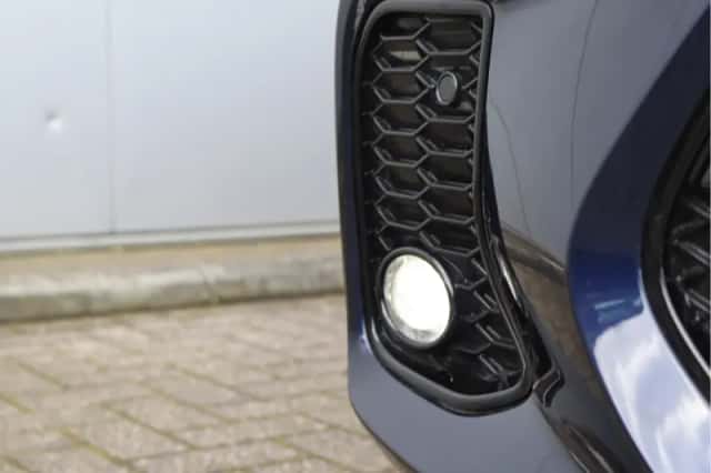 Suzuki Swace (2021) thumbnail 9