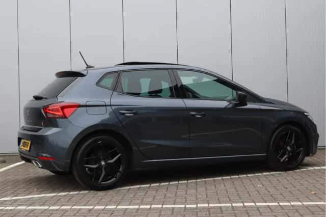 SEAT Ibiza (2018) thumbnail 5