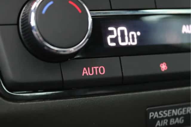SEAT Ibiza (2018) thumbnail 53