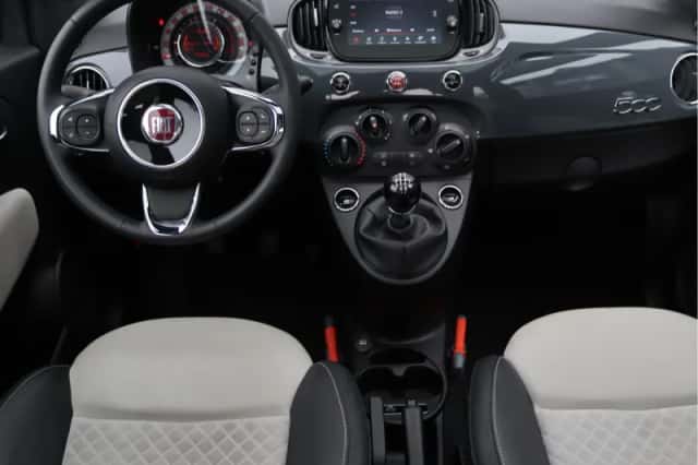 Fiat 500 (2021) thumbnail 3