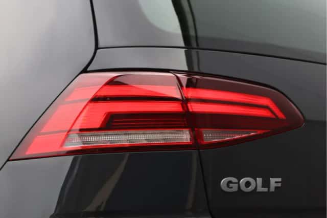 Volkswagen Golf (2017) thumbnail 12