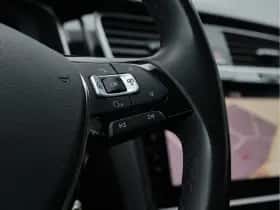 Volkswagen Golf (2017) thumbnail 29
