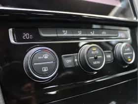 Volkswagen Golf (2017) thumbnail 48