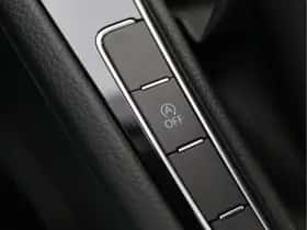Volkswagen Golf (2017) thumbnail 50