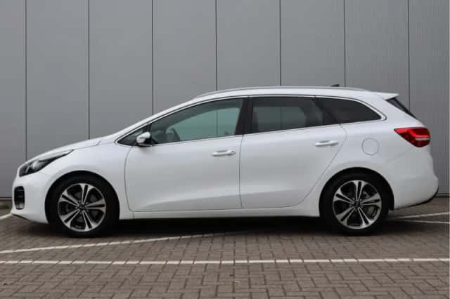Kia Cee'd (2017) thumbnail 17