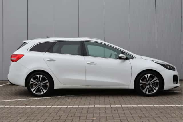 Kia Cee'd (2017) thumbnail 18