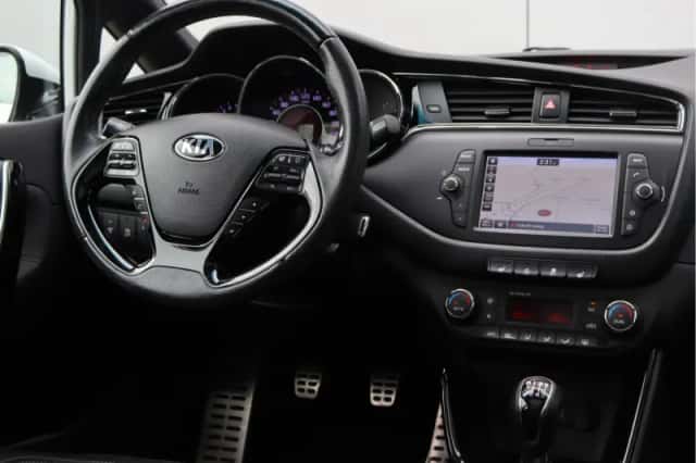Kia Cee'd (2017) thumbnail 19