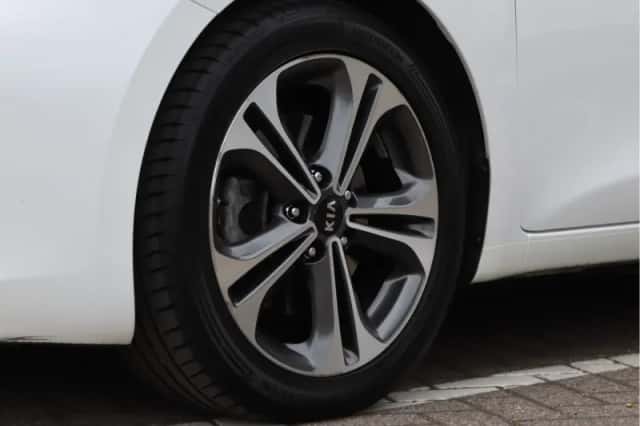 Kia Cee'd (2017) thumbnail 10