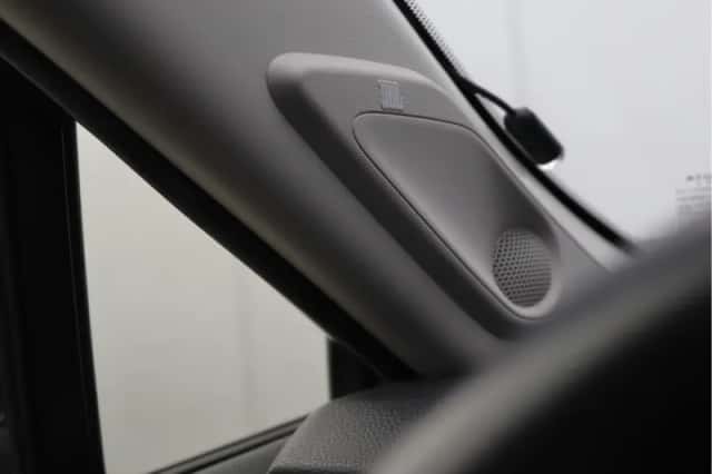 Toyota RAV4 (2019) thumbnail 36
