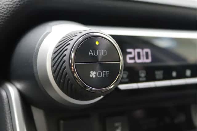 Toyota RAV4 (2019) thumbnail 55