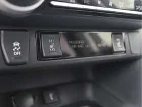 Toyota RAV4 (2019) thumbnail 56