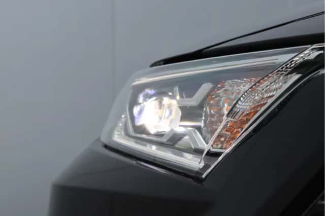 Toyota RAV4 (2019) thumbnail 8