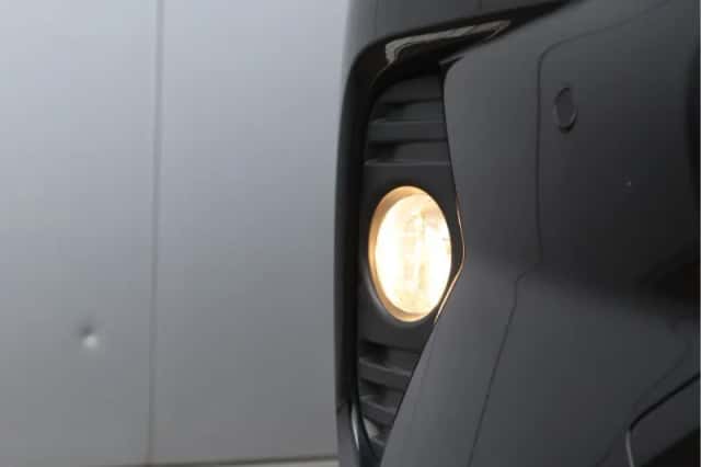 Toyota RAV4 (2019) thumbnail 9