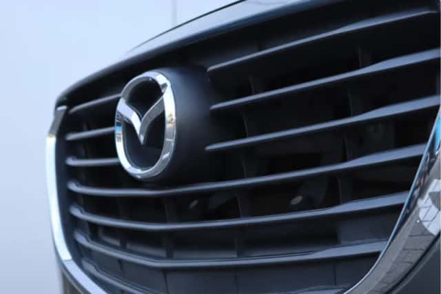 Mazda CX-3 (2015) thumbnail 9