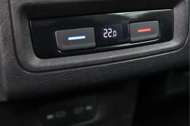 Volkswagen Golf (2020) thumbnail 24