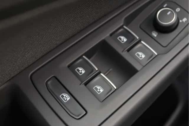 Volkswagen Golf (2020) thumbnail 26