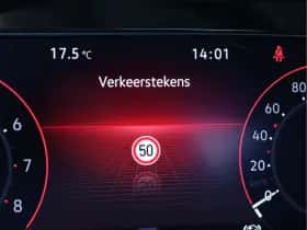 Volkswagen Golf (2020) thumbnail 38