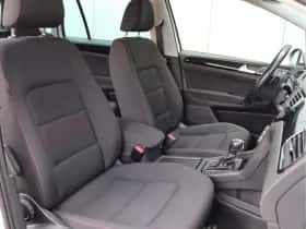 Volkswagen Golf (2017) thumbnail 21