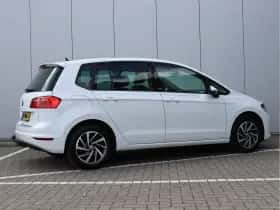 Volkswagen Golf (2017) thumbnail 5
