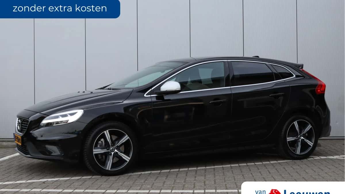 Volvo V40 (2018) — foto 1
