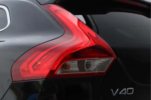 Volvo V40 (2018) thumbnail 15