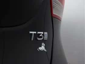Volvo V40 (2018) thumbnail 16