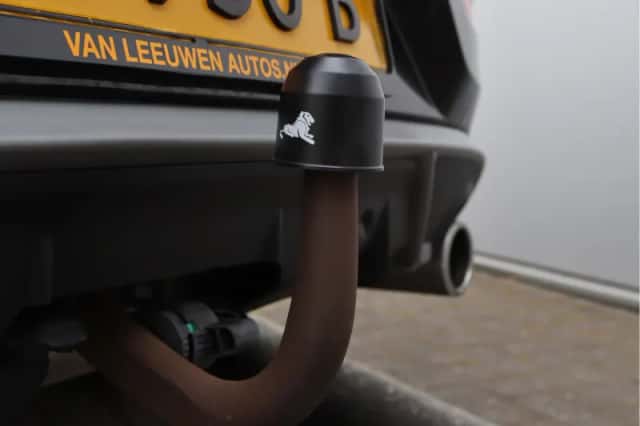 Volvo V40 (2018) thumbnail 18