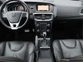 Volvo V40 (2018) thumbnail 3
