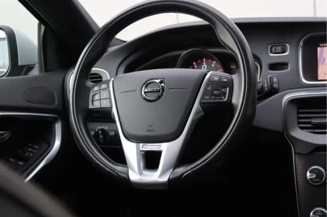 Volvo V40 (2018) thumbnail 22