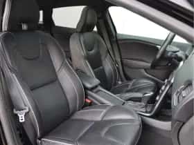 Volvo V40 (2018) thumbnail 24