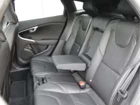 Volvo V40 (2018) thumbnail 26