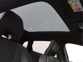 Volvo V40 (2018) thumbnail 30
