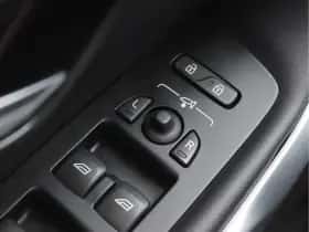 Volvo V40 (2018) thumbnail 33
