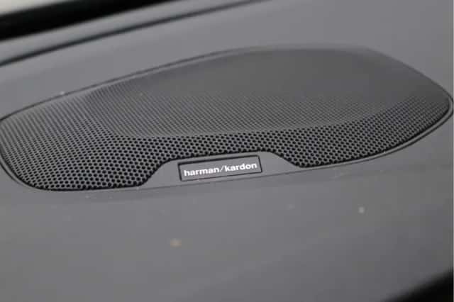 Volvo V40 (2018) thumbnail 40