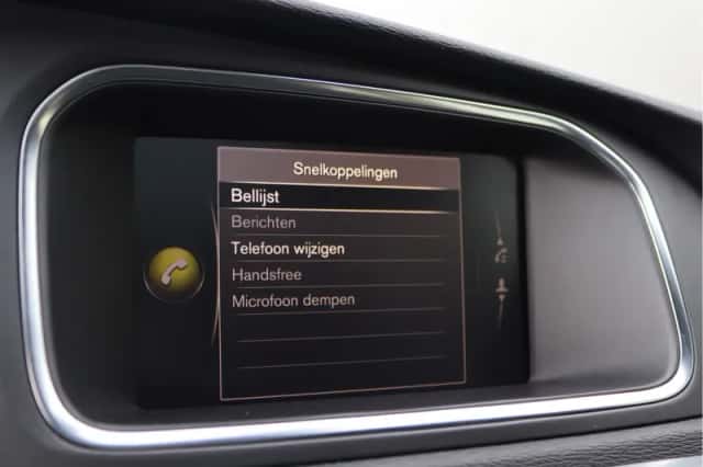 Volvo V40 (2018) thumbnail 47