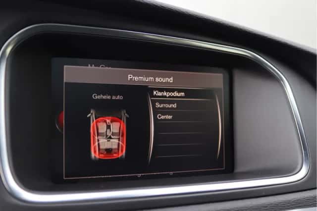 Volvo V40 (2018) thumbnail 49