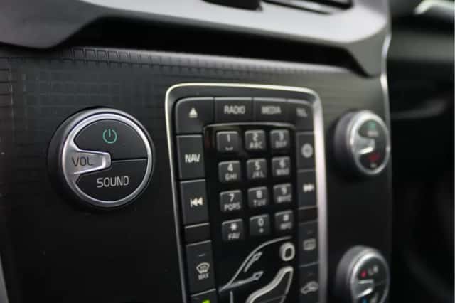 Volvo V40 (2018) thumbnail 54