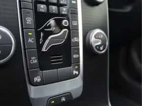 Volvo V40 (2018) thumbnail 57