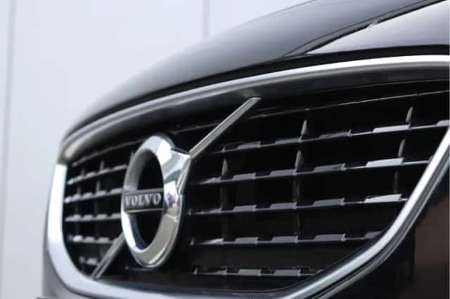 Volvo V40 (2018) thumbnail 10