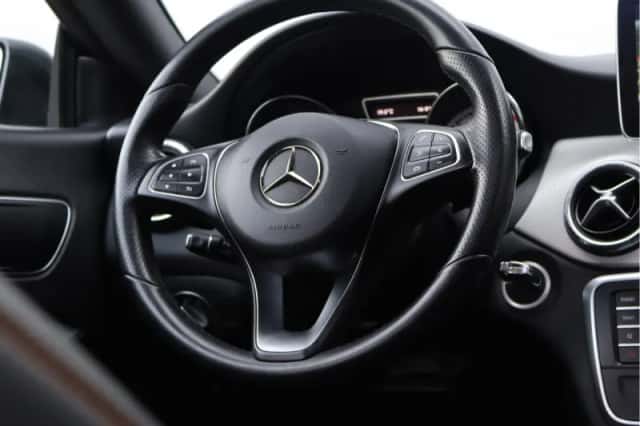 Mercedes-Benz CLA-Klasse (2015) thumbnail 20