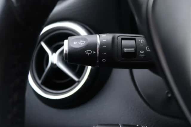 Mercedes-Benz CLA-Klasse (2015) thumbnail 32