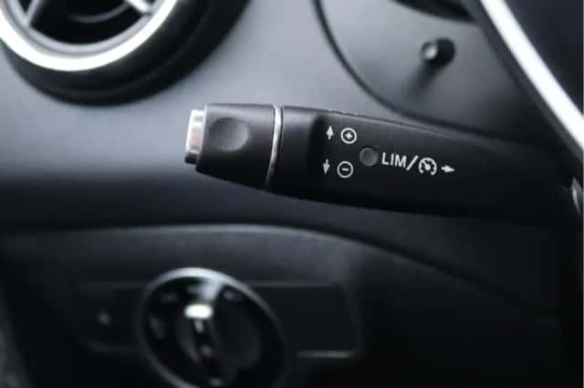 Mercedes-Benz CLA-Klasse (2015) thumbnail 33