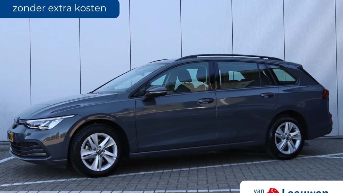 Volkswagen Golf (2021) — foto 1