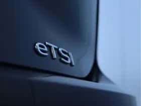 Volkswagen Golf (2021) thumbnail 13